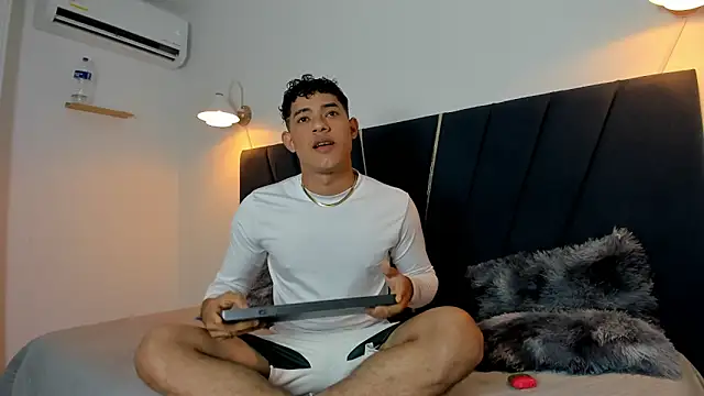 ryan cum23 online show from November 2025 11:59:01 PM