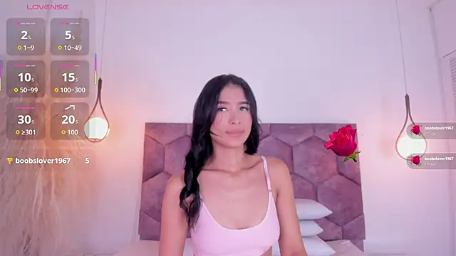 nicol giraldoo online show from July 2026 03:48:01 AM
