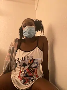 FindomQueenXo B online show from September 2025 05:28:02 AM