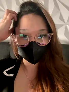 Snapshot of vy_nguyen99 chatting on September 2025 06:45:02 AM vy nguyen99 online show from September 2025 06:45:02 AM