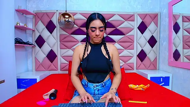 abbyrouss  online show from September 2025 03:05:01 AM