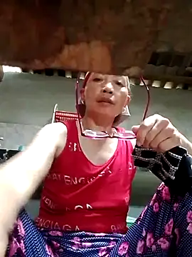 -Xuka-200 online show from September 2025 06:30:02 AM