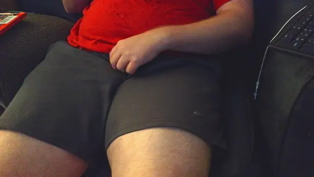 Snapshot of thighguy30 chatting on October 2025 05:13:02 PM thighguy30 online show from October 2025 05:13:02 PM