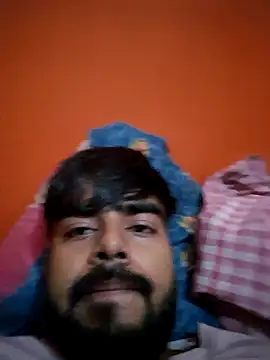 soniriyaa010101 online show from October 2025 12:50:01 PM