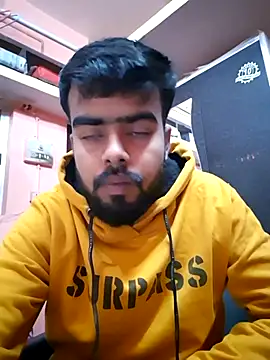 soniriyaa010101 online show from December 2025 01:16:02 PM