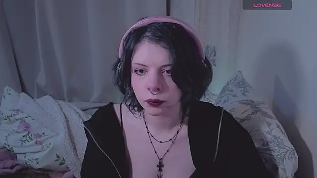 Snapshot of Alice_Zev chatting on July 2026 10:51:02 PM Alice Zev online show from July 2026 10:51:02 PM