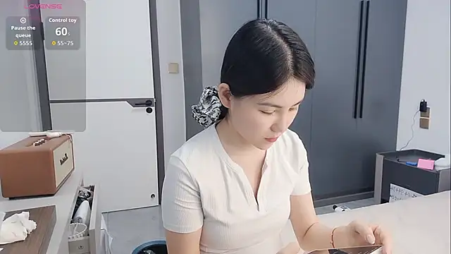 luckckcj online show from November 2025 06:23:01 AM