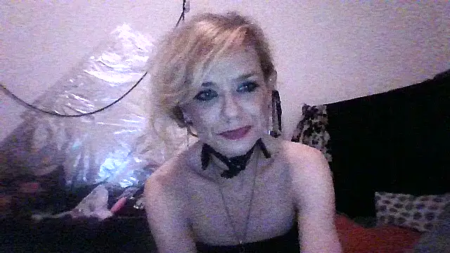 Snapshot of czech_slut_whore_wife chatting on October 2025 10:55:01 PM czech slut whore wife online show from October 2025 10:55:01 PM