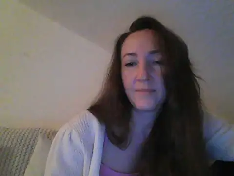Snapshot of Valessya chatting on May 2026 07:41:01 PM Valessya online show from May 2026 07:41:01 PM