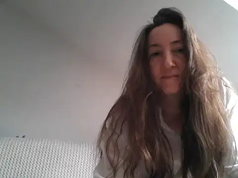 Snapshot of Valessya chatting on May 2026 11:09:02 AM Valessya online show from May 2026 11:09:02 AM