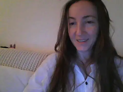 Snapshot of Valessya chatting on May 2026 11:14:02 PM Valessya online show from May 2026 11:14:02 PM