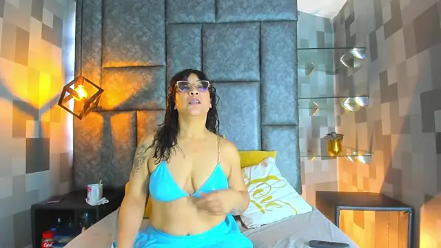 Jenni Zeller online show from October 2025 12:26:01 PM