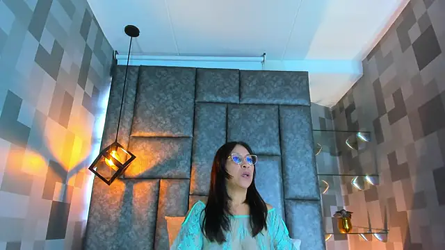 Jenni Zeller online show from October 2025 11:55:01 AM