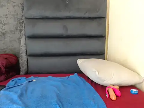 Didienana online show from September 2025 08:10:02 PM