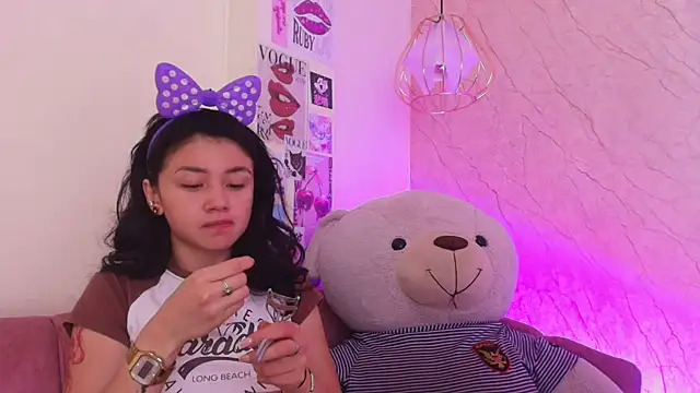 april bennett online show from November 2025 12:26:01 PM