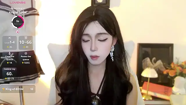 Wfrost0707 online show from November 2025 06:56:01 AM