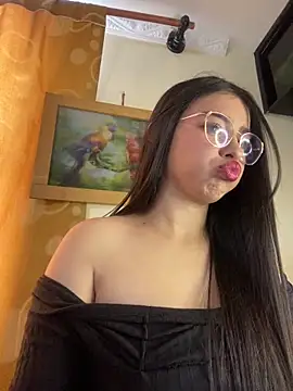 I am valentinaa online show from September 2025 01:13:01 PM