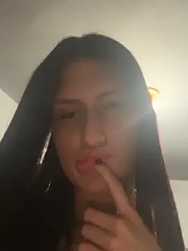 Caroline daring online show from March 2026 03:22:02 AM