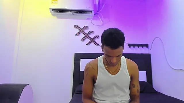 Dinasty Moon  online show from September 2025 12:06:01 PM