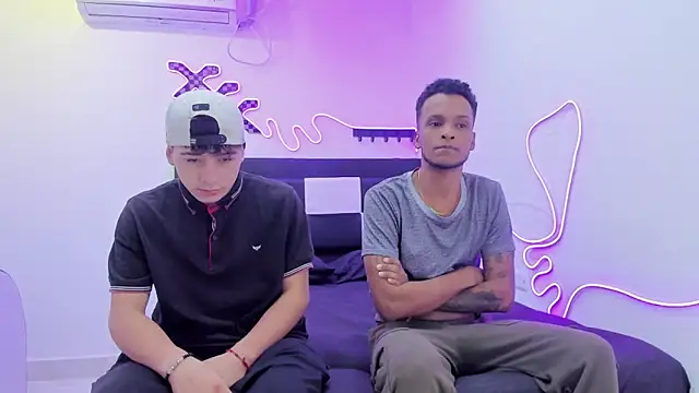 Dinasty Moon  online show from September 2025 11:56:01 AM