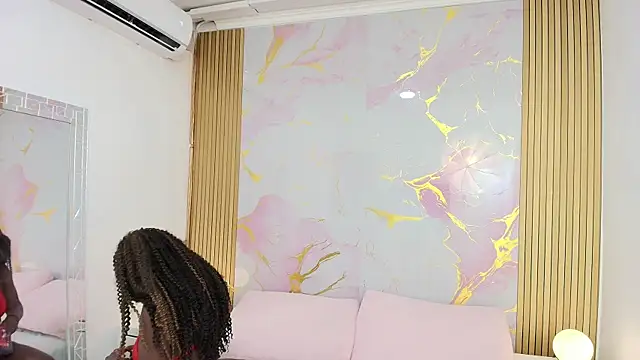 AlishaDixon online show from October 2025 11:47:01 AM