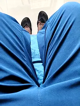 Snapshot of Chanderi19 chatting on October 2025 02:28:02 AM Chanderi19 online show from October 2025 02:28:02 AM