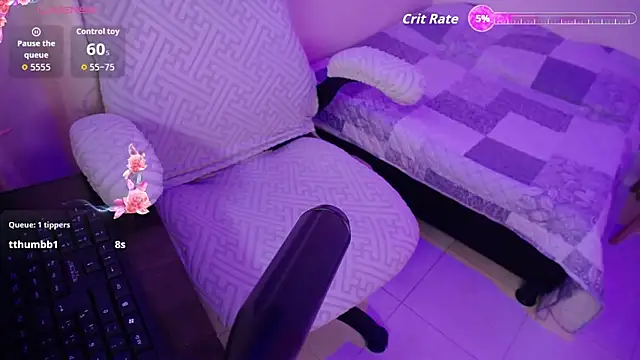 chloe tgn online show from October 2025 07:23:02 PM