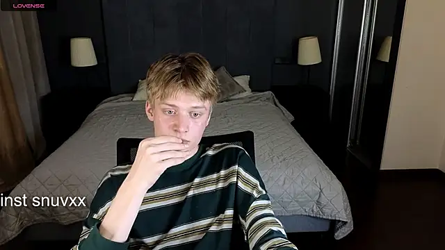 LouieEvans online show from September 2025 09:49:01 PM