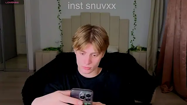 LouieEvans online show from October 2025 09:27:01 PM