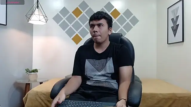 titanxero online show from September 2025 01:35:02 PM