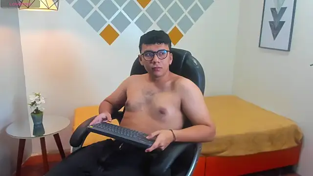 titanxero online show from October 2025 11:40:01 AM