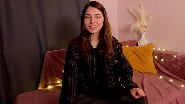 Snapshot of KeikoWideman chatting on October 2025 07:47:02 PM KeikoWideman online show from October 2025 07:47:02 PM