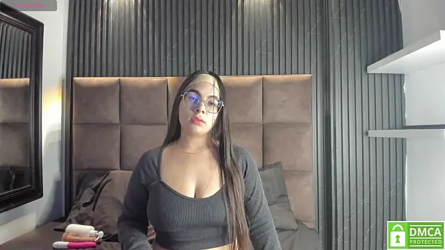 Sussy Vixen online show from March 2026 04:51:02 AM