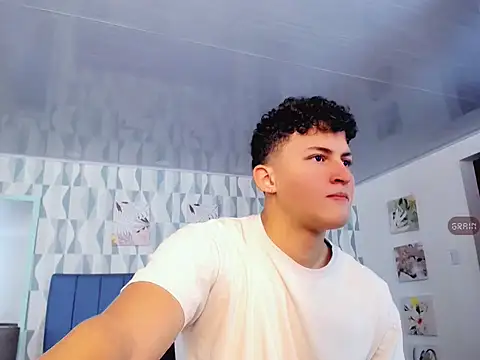 Axel savage online show from October 2025 12:03:02 PM