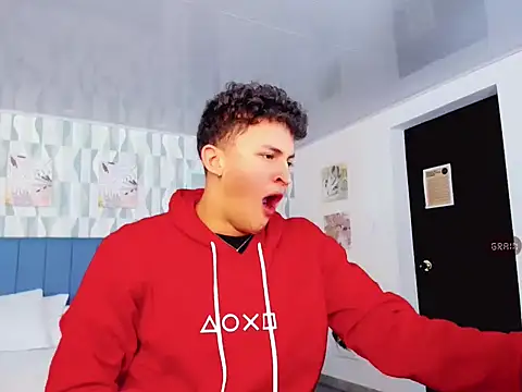 Axel savage online show from October 2025 12:06:01 PM