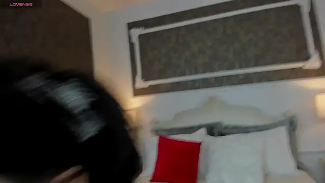 SharonBonet online show from October 2025 12:13:02 PM