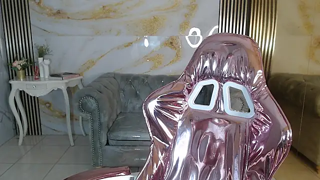 catalina5 s online show from January 2026 01:06:02 PM