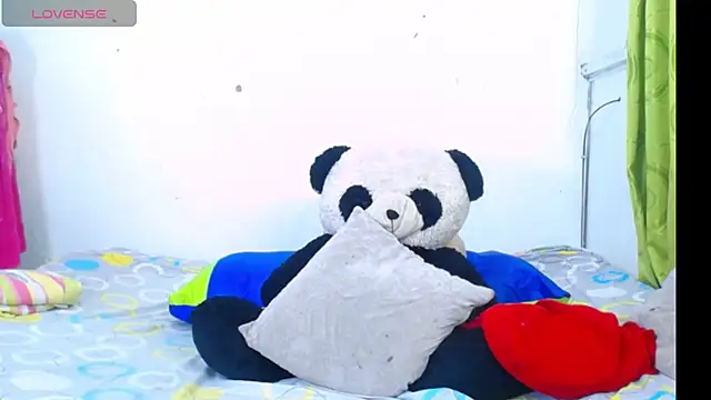 Gracce-Smith online show from November 2025 07:47:01 PM