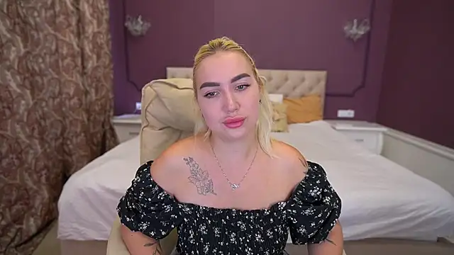 MariellaVV online show from September 2025 08:03:02 AM