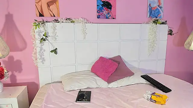 Emajhonsson1 online show from October 2025 08:42:01 PM