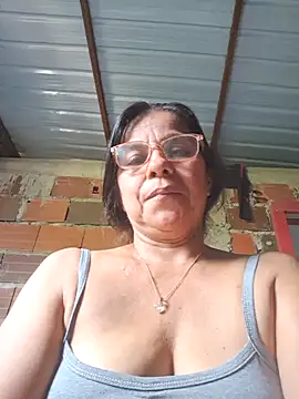 Lucerito-Hot online show from December 2025 01:16:02 PM