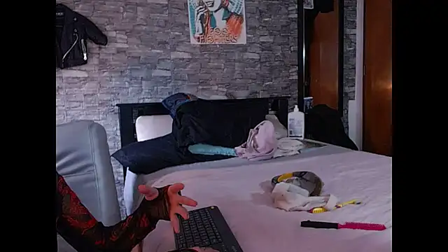 Inferno Molly online show from February 2026 04:58:02 PM