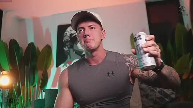 Snapshot of Thomas_Falcon chatting on November 2025 01:03:02 AM Thomas Falcon online show from November 2025 01:03:02 AM