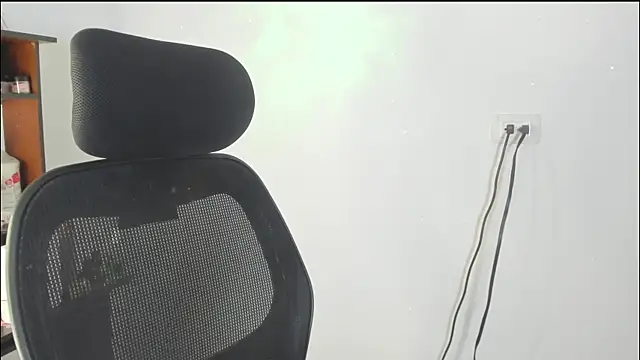 Snapshot of SofiaBermudez chatting on October 2025 04:13:01 AM SofiaBermudez online show from October 2025 04:13:01 AM