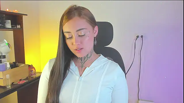 Snapshot of SofiaBermudez chatting on November 2025 12:54:01 AM SofiaBermudez online show from November 2025 12:54:01 AM