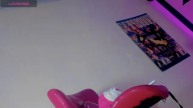 Snapshot of Alondra_Campbell chatting on October 2025 03:29:02 AM Alondra Campbell online show from October 2025 03:29:02 AM