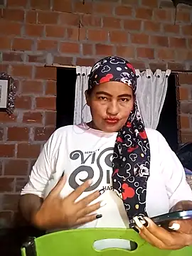 Snapshot of Rahma_Beautiful chatting on September 2025 02:13:02 AM Rahma Beautiful online show from September 2025 02:13:02 AM