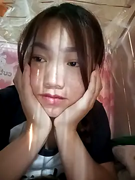baby-linh01 online show from September 2025 12:55:02 AM