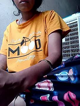 Cute Aaisha online show from September 2025 04:50:02 AM