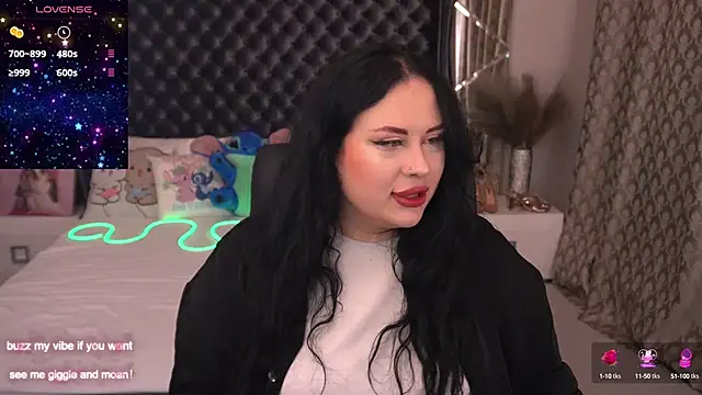 Snapshot of SerahMirabeli chatting on September 2025 01:00:01 PM SerahMirabeli online show from September 2025 01:00:01 PM
